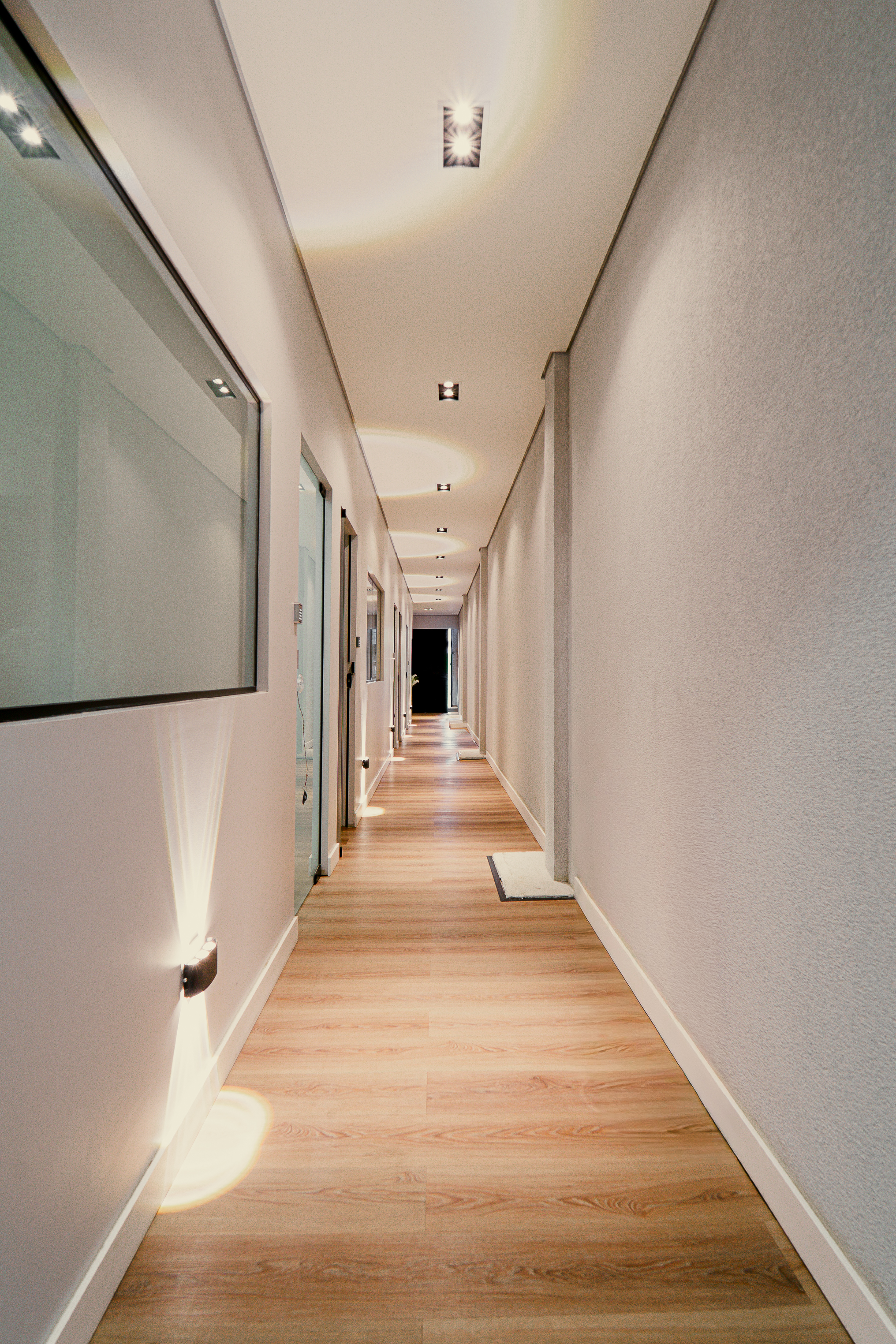 Iluminação embutida corredor